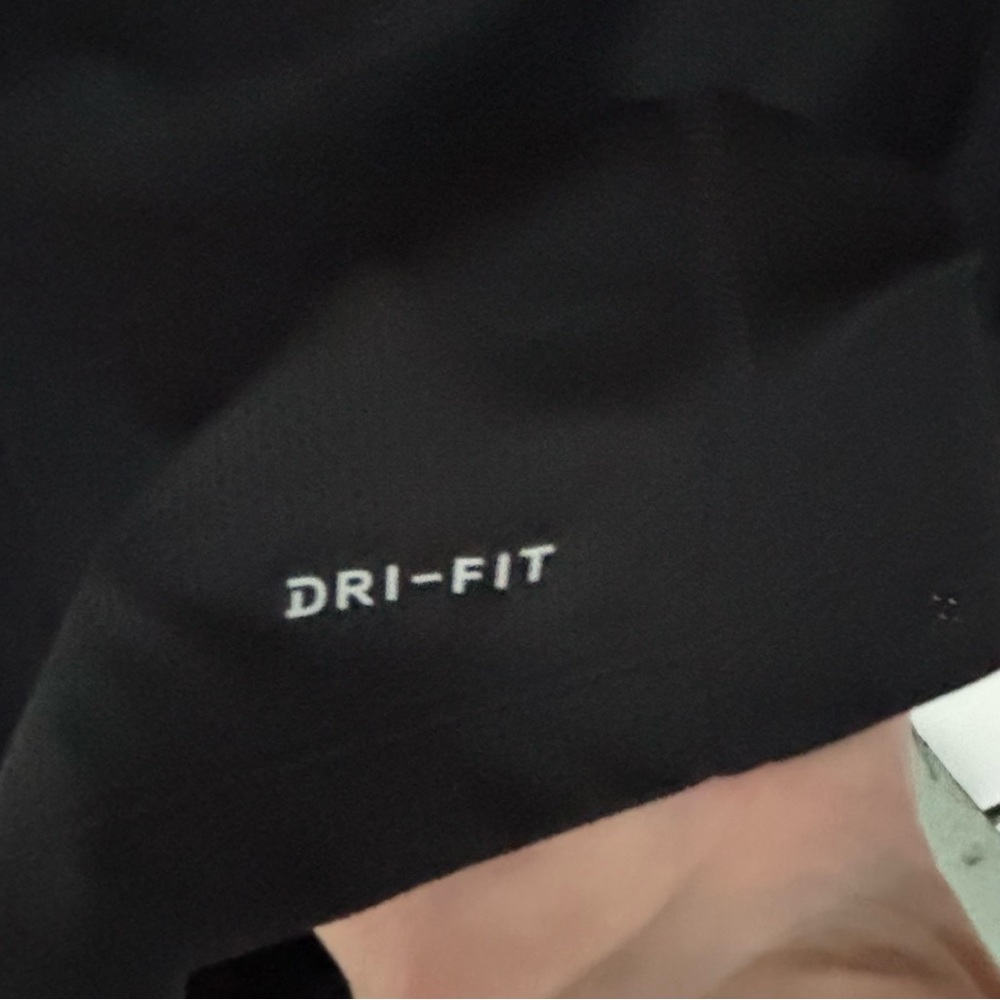 Nike Dry Fit Women's Black Shortsleeved Running Top Size XL - Picture 4 of 12